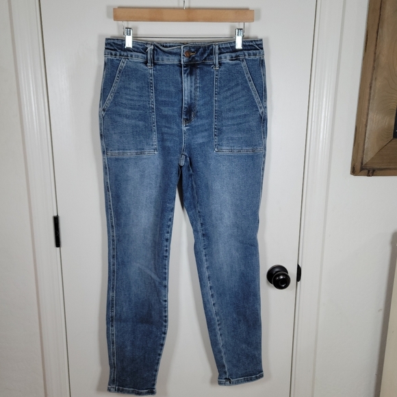 Judy Blue Deep Pocket Jogger High Rise Jeans Size 11/30 - Picture 1 of 11